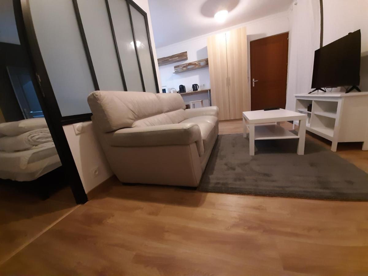 Appartement 2 Pieces, Proche Rer, Bus Et Chateau Rambouillet Exteriér fotografie